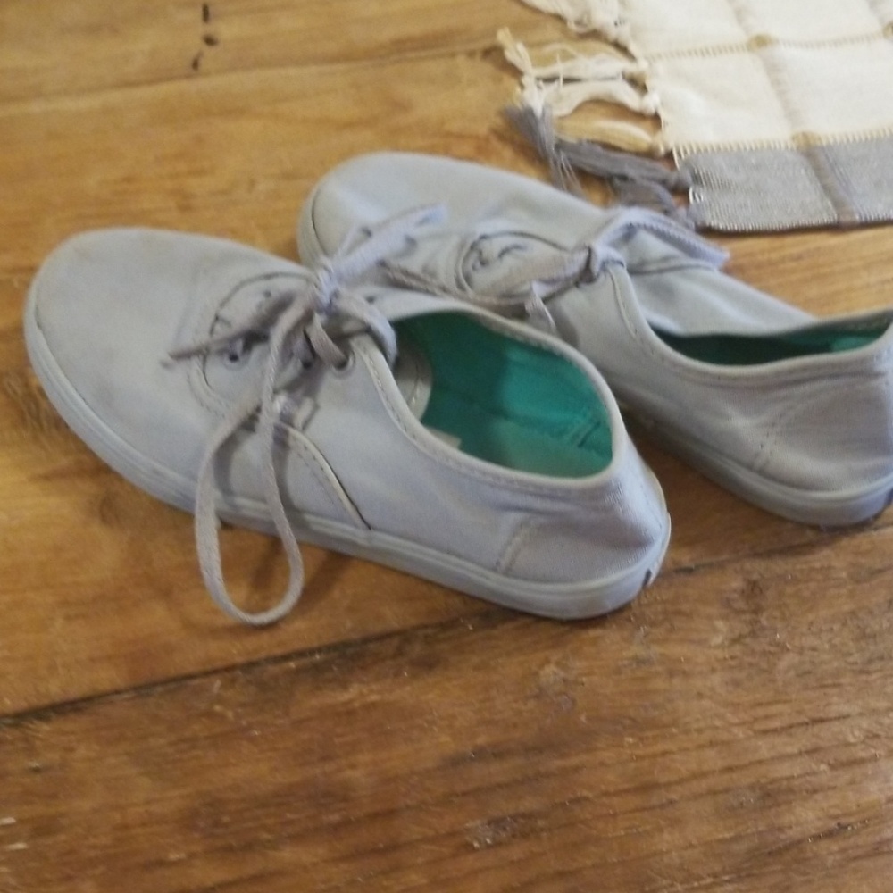 Grey Van's - Picture 3 of 3